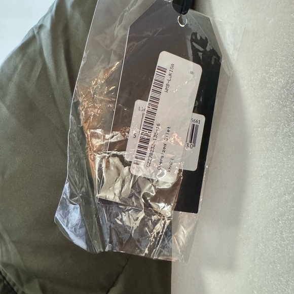 NWT Brave Soul Olive Puffer Vest XS – Oversized Fit, High Neck, Sold Out Online - Picture 5 of 6